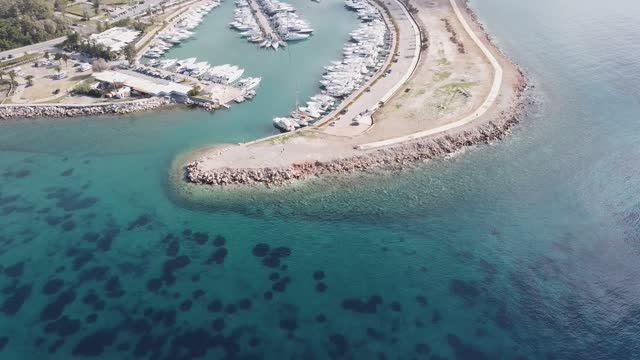 Афины | Море в Греции ( 4th Marina Glyfada), район  устричного бара Delfinia |