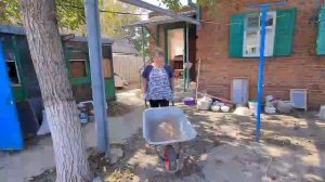 Купила дом в с.Александровка. Бетонные работы, женскими руками.