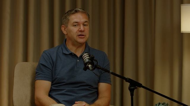Бесячие слова, дешёвая речь, техника от Станиславского для выступлений: Андрей Скворцов