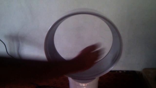 Dyson Bladeless fan working principle | How it works смотреть онлайн