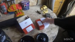Ауди 80 хотел посмотреть опорный подшипник.