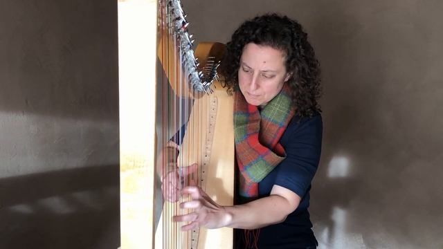 My Love Is Like A Red Red Rose, arranged for solo harp by Kim Robertson смотреть онлайн