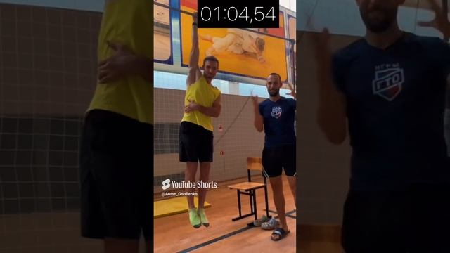 Вис на одной руке на время #подтягивания #pullups #гто