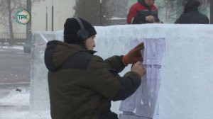 К Новому году готовится центральная площадь нашего города