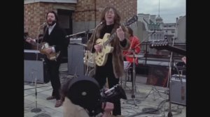 The Beatles - Don_t Let Me Down, фрагмент из знаменитого концерта на крыше
 в Лондоне, 1969 г.