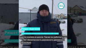 Специалисты ГБУ «БДД» помогают родителям бывшего коллеги, участника СВО, заготовить дрова на зиму.