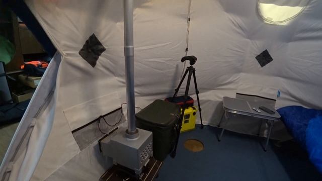 ОБОРУДОВАНИЕ ДЛЯ ЗИМНЕЙ РЫБАЛКИ С НОЧЕВКОЙ!! КАК С КОМФОРТОМ РАСПОЛОЖИТЬСЯ В ЗИМНЕЙ ПАЛАТКЕ!! смотреть онлайн