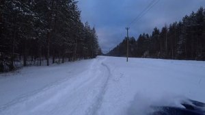 Катаюсь на Буране,выпал снег бегом в лес товарищи