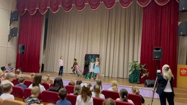 Фрагмент спектакля Сказочная путаница по мотивам сказок К.Чуковского - 2. Театр. студия Образ