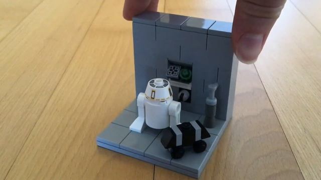 Lego Star Wars MOC downloading data with an astromech — speedbuild