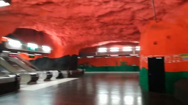 Метро Стокгольма, станция SOLNA CENTRUN