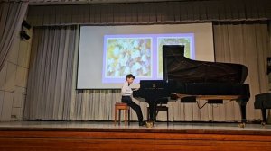 Новогодний концерт. Этюд Колокольчики