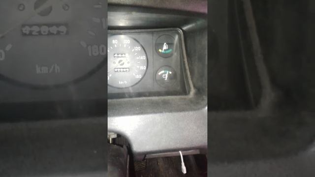 зарядка на аккумулятор идёт, а прибор не показывает. смотреть онлайн