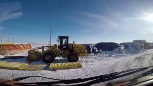 Чуть не замерз. Камаз превратился в Теслу.