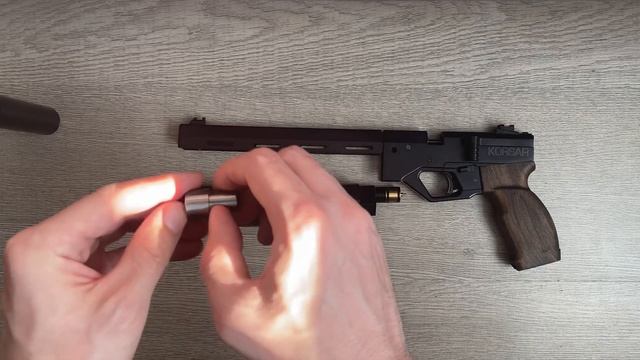 Пистолет Корсар. Как снять резервуар с прикрученным модером. смотреть онлайн