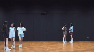 New Jeans (뉴진스) - 'Hype boy (ver. 2)' dance practice mirrored