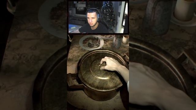 О, вкусняха | Resident Evil 7 #residentevil #horror #shorts