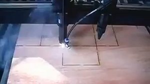 CO2-лазерный станок с двумя головками мощностью 180 Вт + 60 Вт от OPTIC TECH