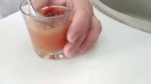 Томатный сок из томатной пасты.