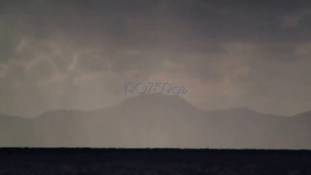 Mar Tirreno, Brutto Tempo sullo Stretto di Messina 26/11/2013 "msc Fantasia" смотреть онлайн