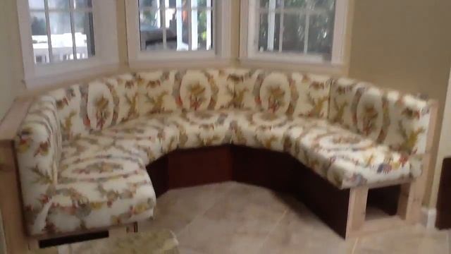 Dunk banquette смотреть онлайн