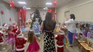 Новогодний утренник у старших групп 2024 год 1 часть