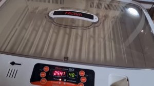 ЕйскКупили 2х.ком. квартиру на юге, за 1500 000. Люстры БОГЕМИЯ  в подарокИ многое другое...
