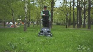 Аккумуляторная газонокосилка Greenworks GC82LM61S