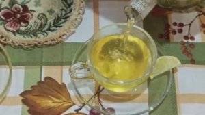 Бодрящий чай из чабреца, лимона и имбиря