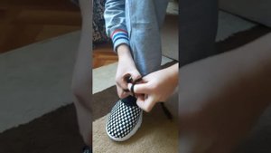 Легкий способ как завязать шнурки