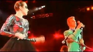 Queen and David Bowie (ft. Annie Lennox)  - Under Pressure - Live