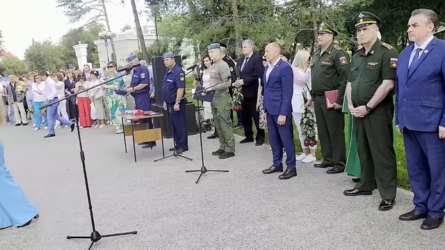 Оренбург День ВДВ Парк  Салют, Победа   2.08.24. Видео Виктор Поживин - смотреть онлайн в поиске Янд