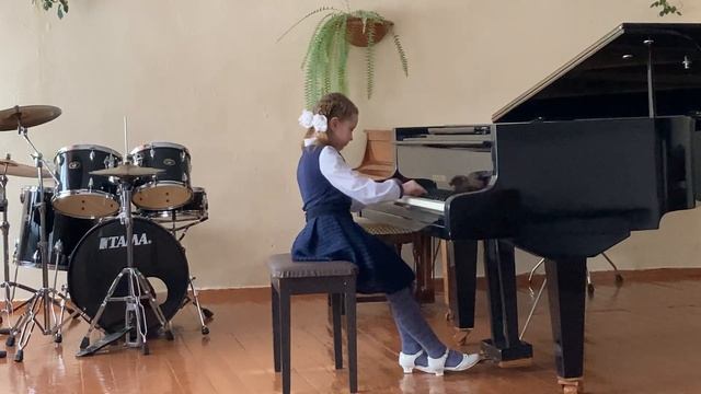 W. Gillock «Summer Storm», С. Бельтюков «Ужимки Шута». Исполняет: Александра Мельник смотреть онлайн