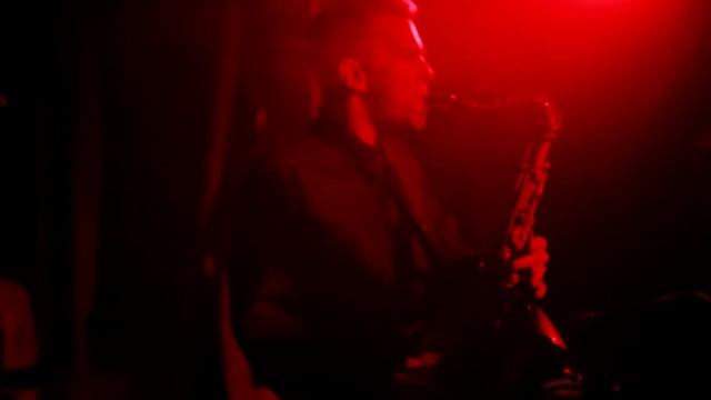 Junkyard Storytellaz - Love Junkie (live at Al'kov studio 20-05-17) смотреть онлайн