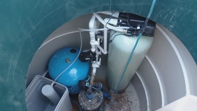 Установка умягчителя воды в кессоне 1300 мм смотреть онлайн