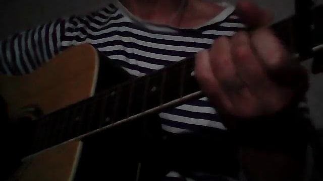 Михаил Звездинский--"Свечи"-(осенней ночью за окном)-(кавер под гитару) смотреть онлайн