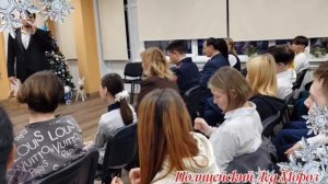 В Чувашии «Полицейский Дед Мороз» пришел на концерт для детей, оставшихся попечения родителей