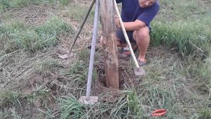 Как вытащить столбики без техники