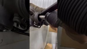 Люфт рулевой рейки Audi A8 D3