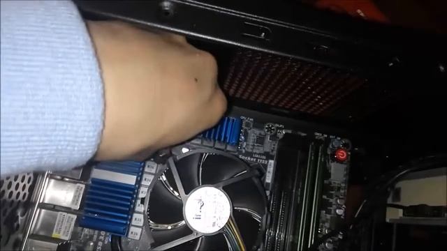 Ghetto cpu cooling mod (Pentium 4 cooler best stock cooler? RECYCLE! :D) смотреть онлайн