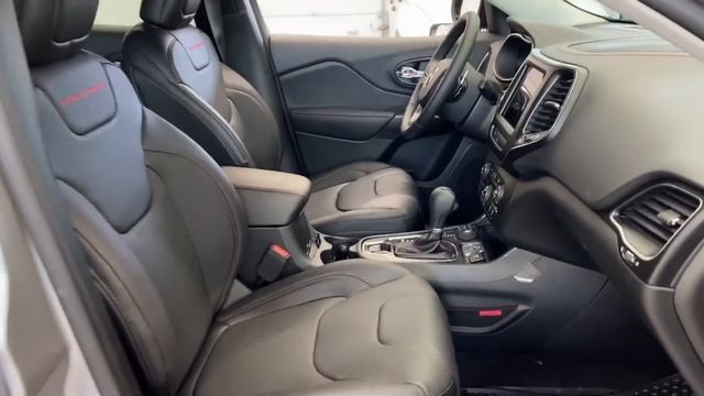 Видеопрезентация нового автомобиля Jeep смотреть онлайн