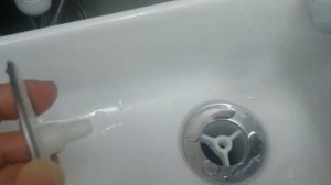 Унитаз с раковиной вместо крышки сливного бачка. Видеодемонстрация и описание.