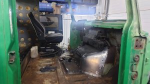 Снятие и установка внутреннего капота ЗИЛ бычок