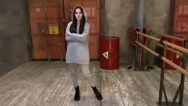 Костюм серый смотреть онлайн