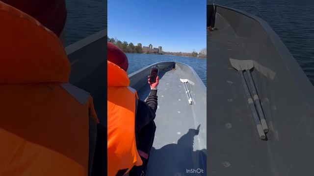 Лодка ПНД 6 метров с тоннелем на моторе 18л.с.