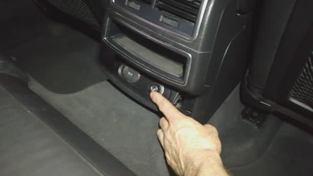 ауди к6 предохранитель заднего прикуривателя смотреть онлайн