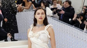 Irina Shayk is "Hunting" for Boyfriend, Tom Cruise in Consideration