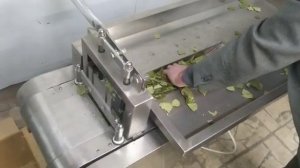 Машина для резки лекарственных трав ВОС 808Л