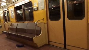 Метропоезд Санкт-Петербурга 11: метровагон Е б. 3510 - 1 линия (24.08.13)