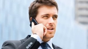 Средь бела дня у девушки выхватили сумочку с ключами, деньгами и телефоном…
